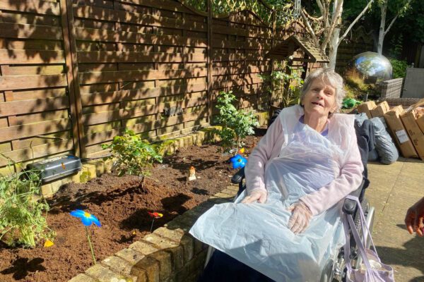 Albany Lodge Nursing Home unveils their new Memory Garden